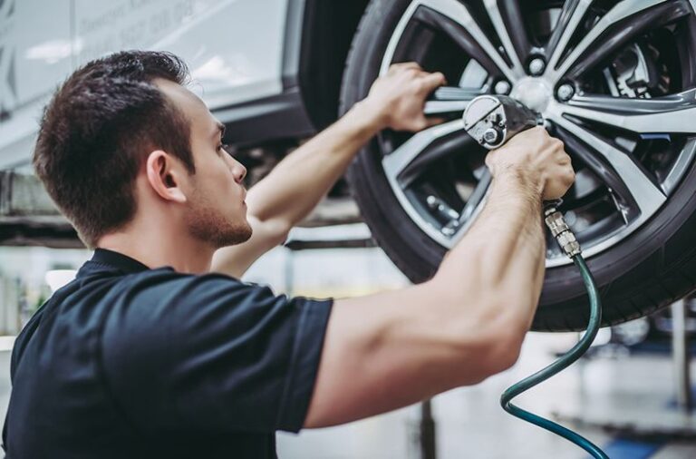 Are There Any Porsche Specialists Near Me Who Offer Expert Repair and Maintenance?